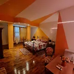 לינה וארוחת בוקר La Maison Ceccano